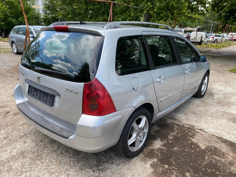 Peugeot 307 1.6 Бензин Климатроник, снимка 5 - Автомобили и джипове - 45992905