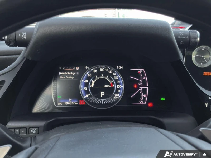 Lexus ES 350 Ultra Luxury * CARFAX * АвтоКредит * (ЦЕНА ДО БГ), снимка 10 - Автомобили и джипове - 53541229