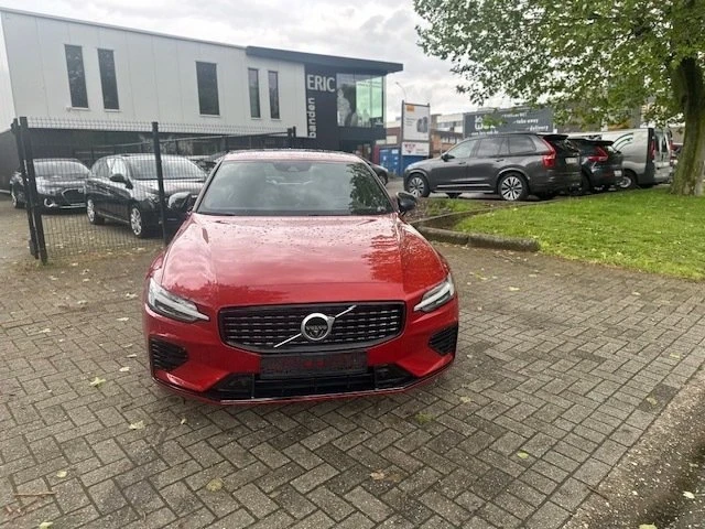 Volvo S60 S60 T8 R-design - AWD - Хибрид, снимка 9 - Автомобили и джипове - 47232835