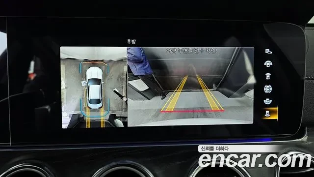 Mercedes-Benz E 220 4MATIC AMG Line, снимка 11 - Автомобили и джипове - 54459252