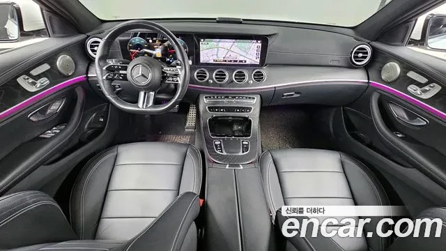Mercedes-Benz E 220 4MATIC AMG Line, снимка 5 - Автомобили и джипове - 54459252