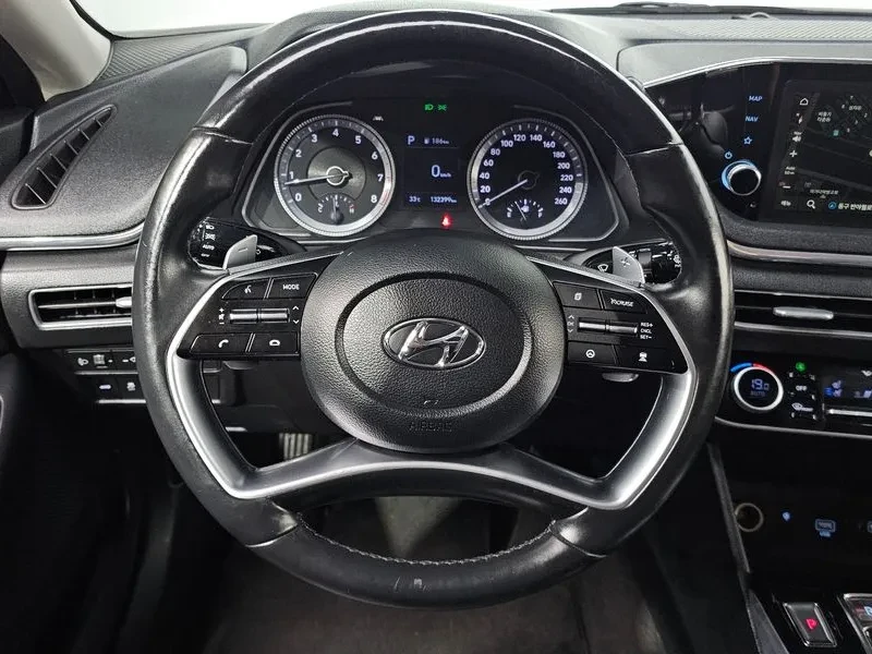 Hyundai Sonata 2.0 PREMIUM, снимка 13 - Автомобили и джипове - 55320380