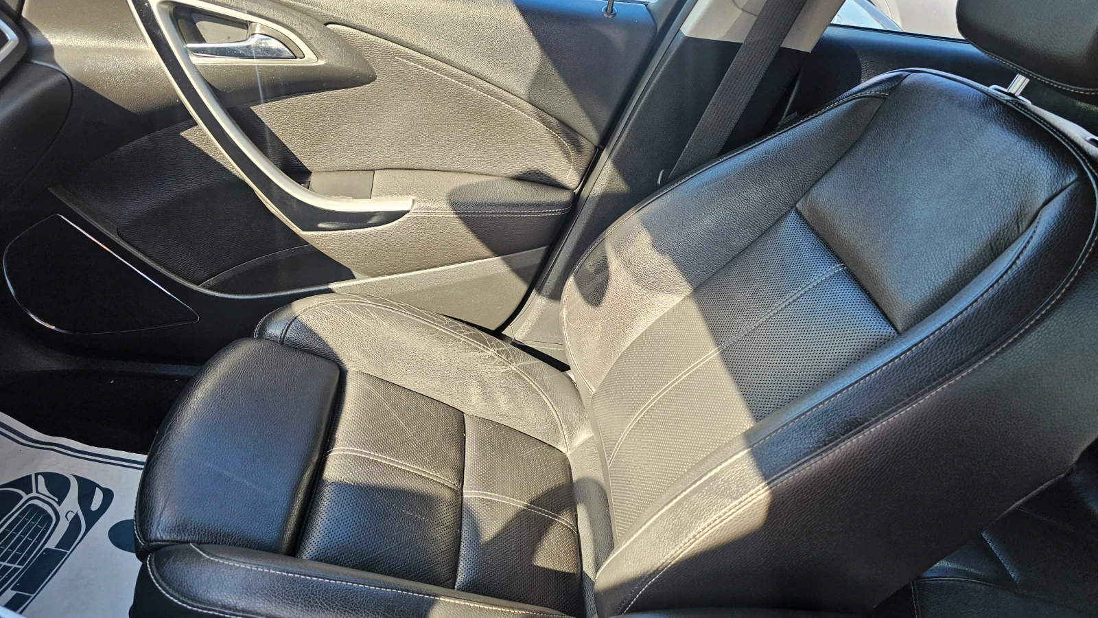 Opel Astra 2.0CDTI---165KC---Лизинг | Mobile.bg — изображение 13