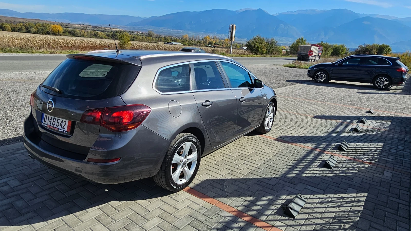 Opel Astra 2.0CDTI---165KC - изображение 8