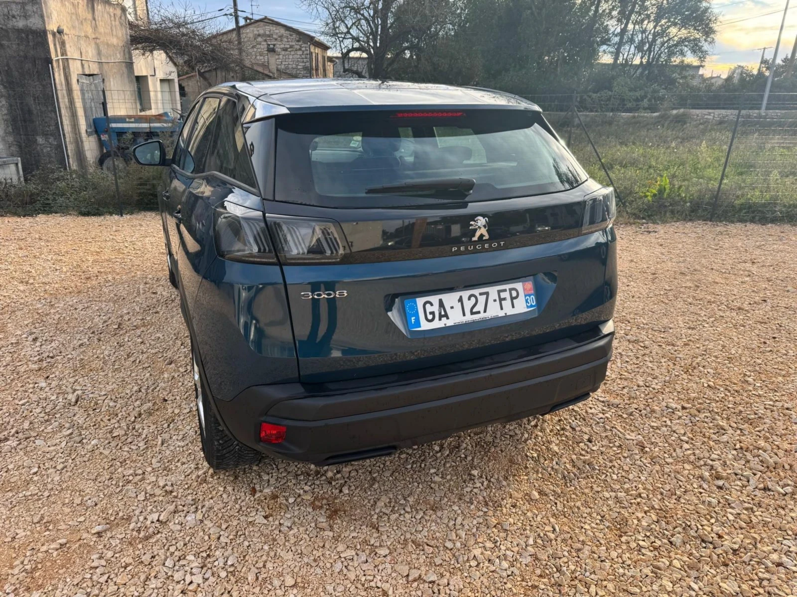 Peugeot 3008 1.5BlueHdi EAT8  ACTIVE BUSINESS - изображение 3