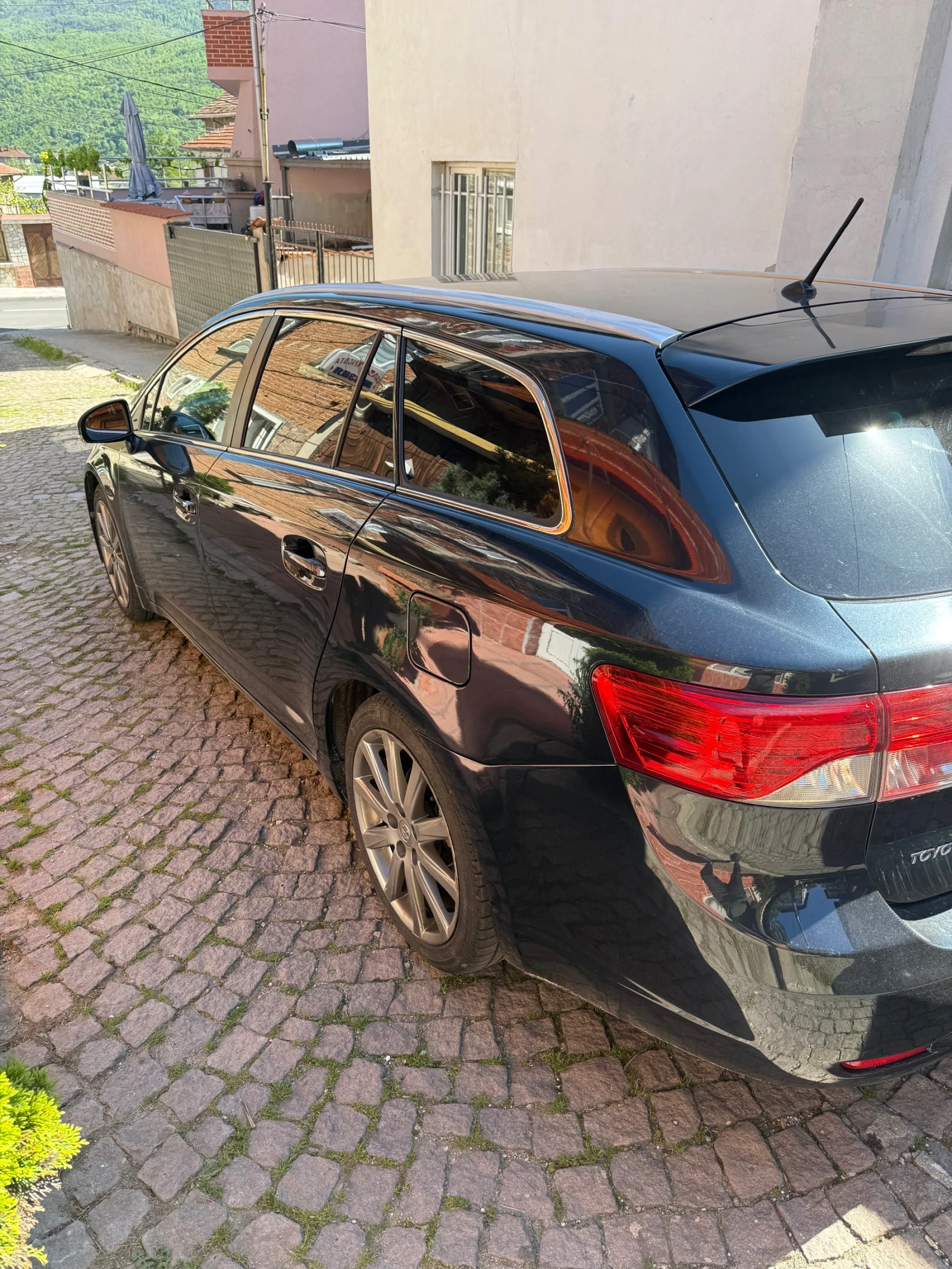 Toyota Avensis  - изображение 3