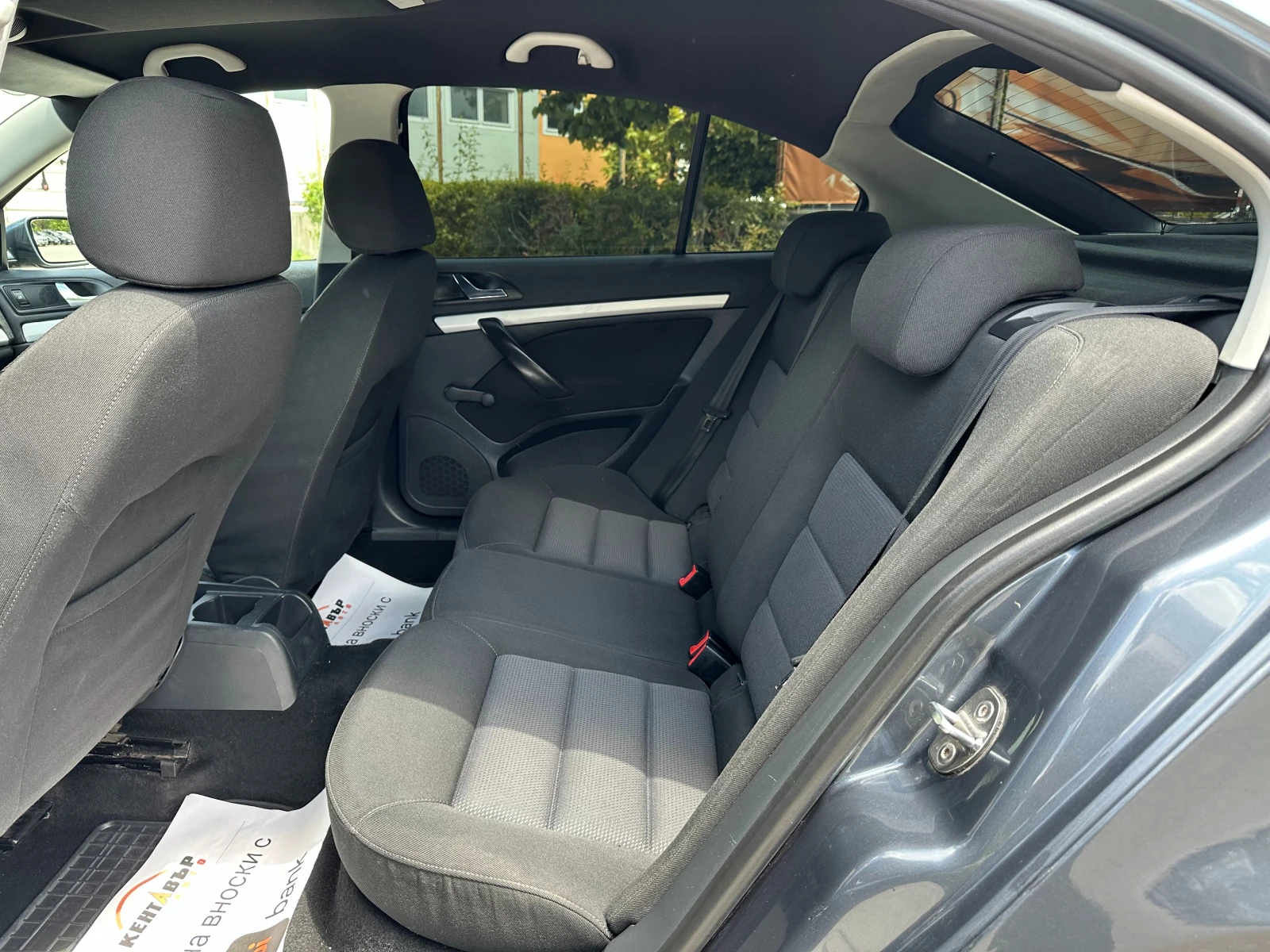 Skoda Octavia 1.6i 102 к.с. - изображение 9