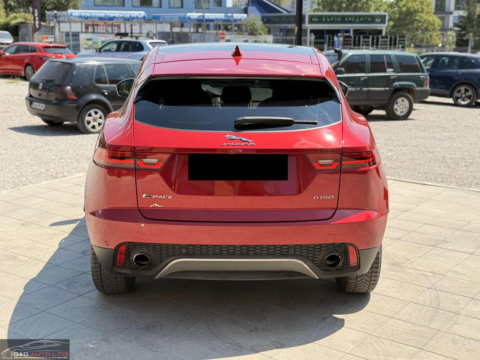 Jaguar E-pace 2.0/150HP/PANO/NAVI/LED/DIGITAL/CAM - изображение 6