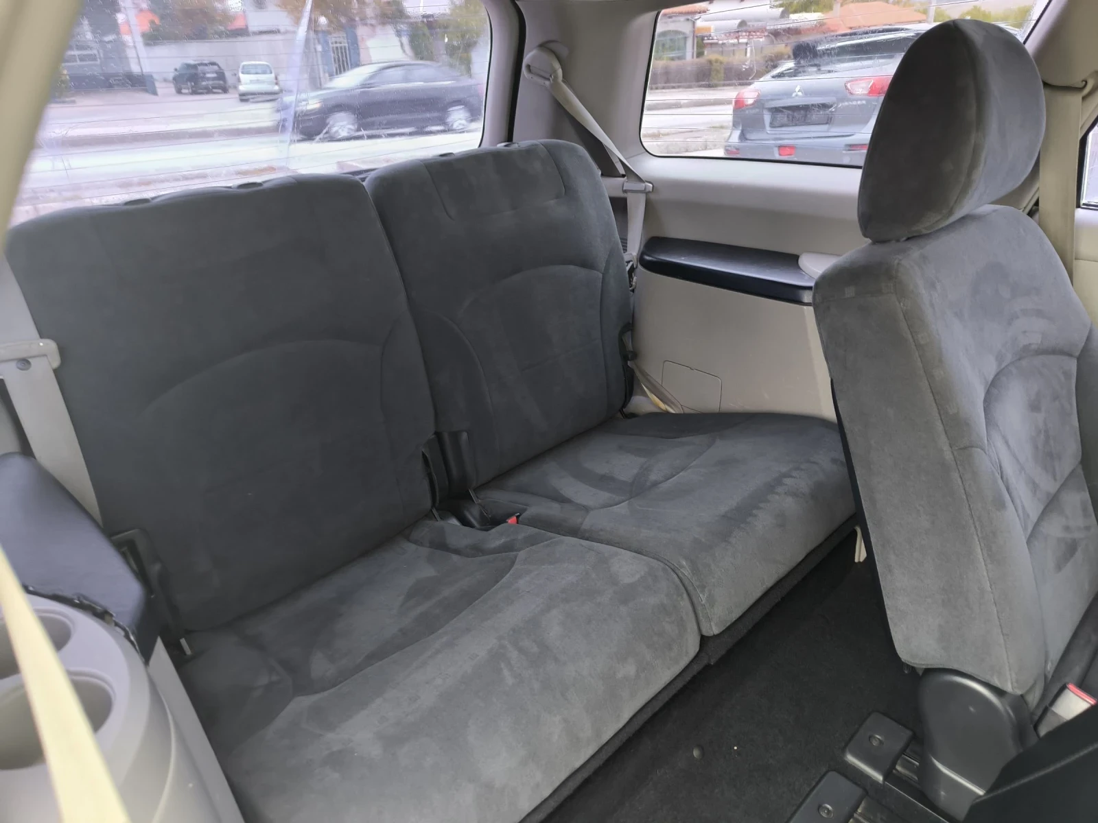 Mitsubishi Grandis 2.4i | Mobile.bg — изображение 12