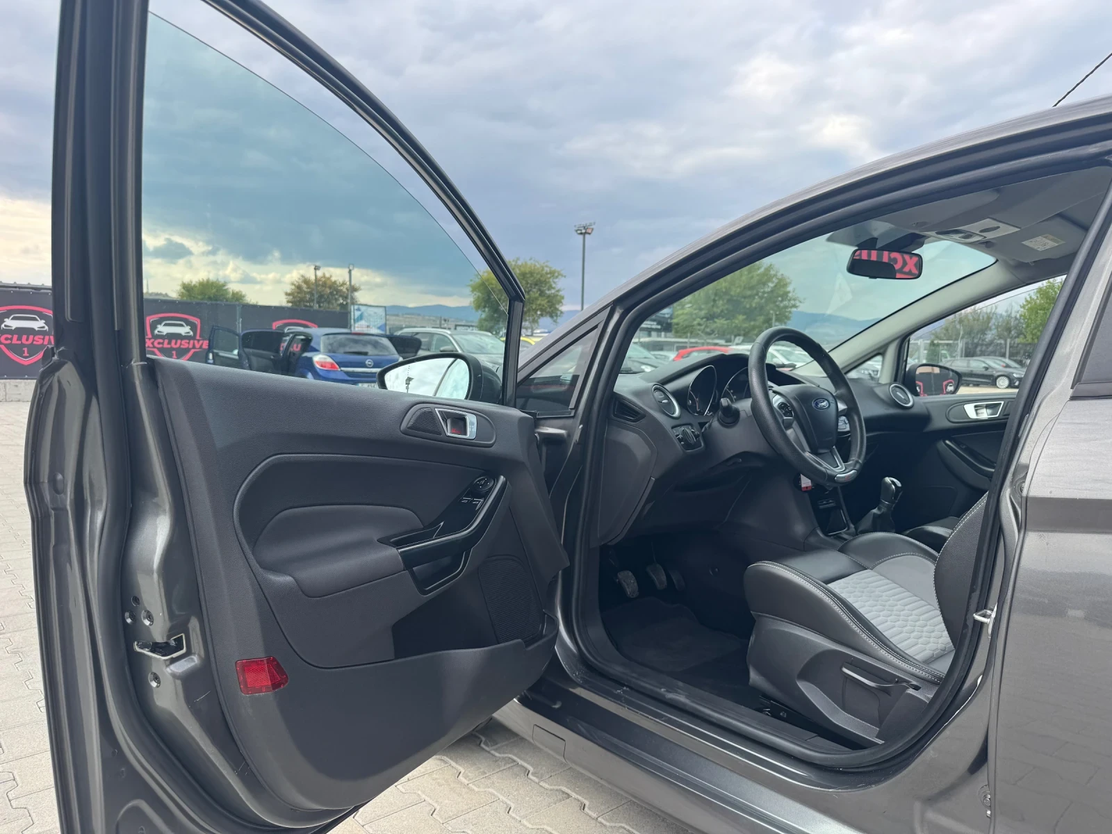 Ford Fiesta ST-LINE 1.5TDCI EURO-6 | Mobile.bg — изображение 9
