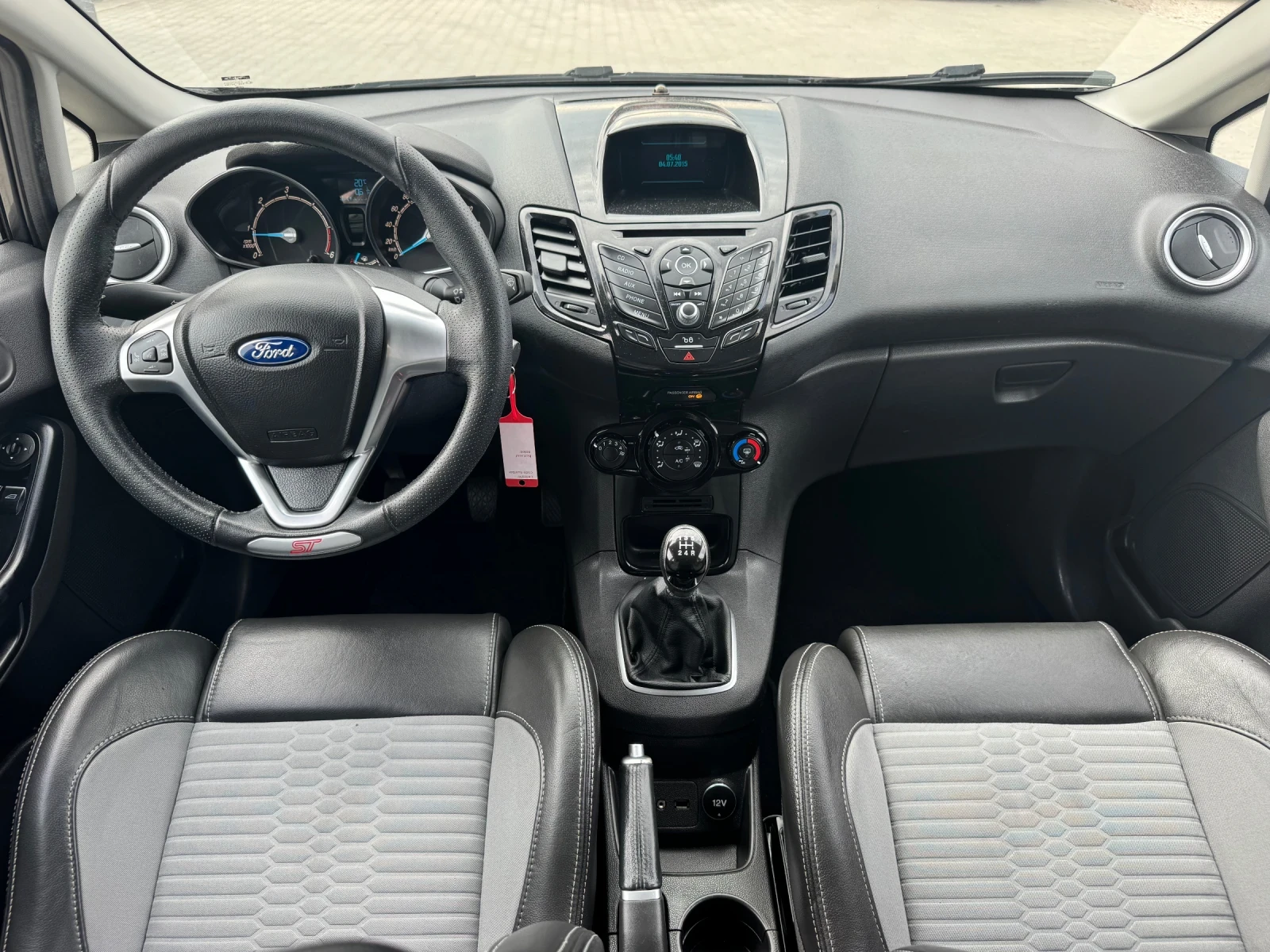 Ford Fiesta ST-LINE 1.5TDCI EURO-6 | Mobile.bg — изображение 11
