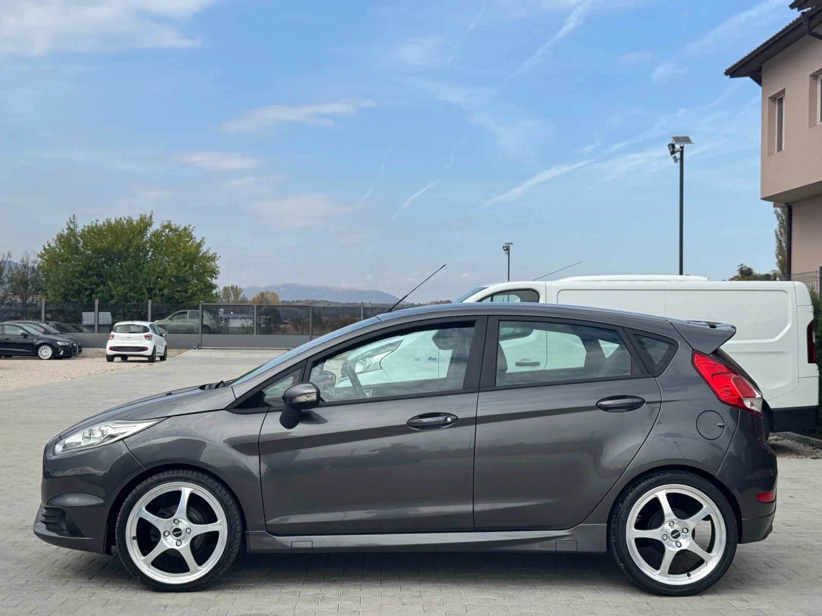 Ford Fiesta ST-LINE 1.5TDCI EURO-6 | Mobile.bg — изображение 2