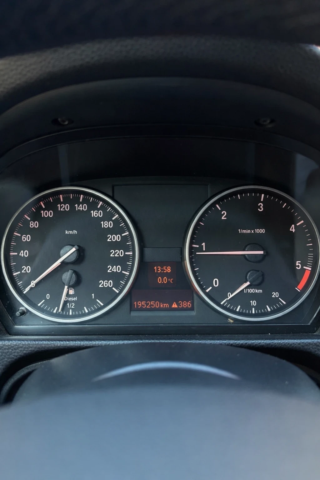 BMW 320 XDRIVE - изображение 8