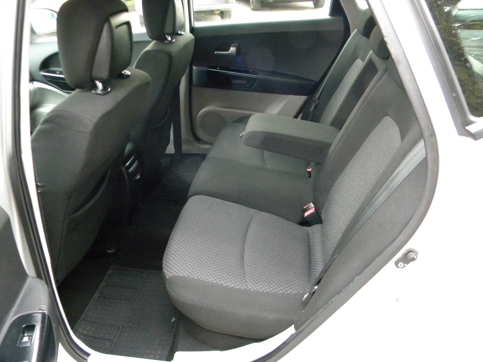 Kia Ceed 1.6-КАТО НОВА* EURO4, снимка 10 - Автомобили и джипове - 54190437