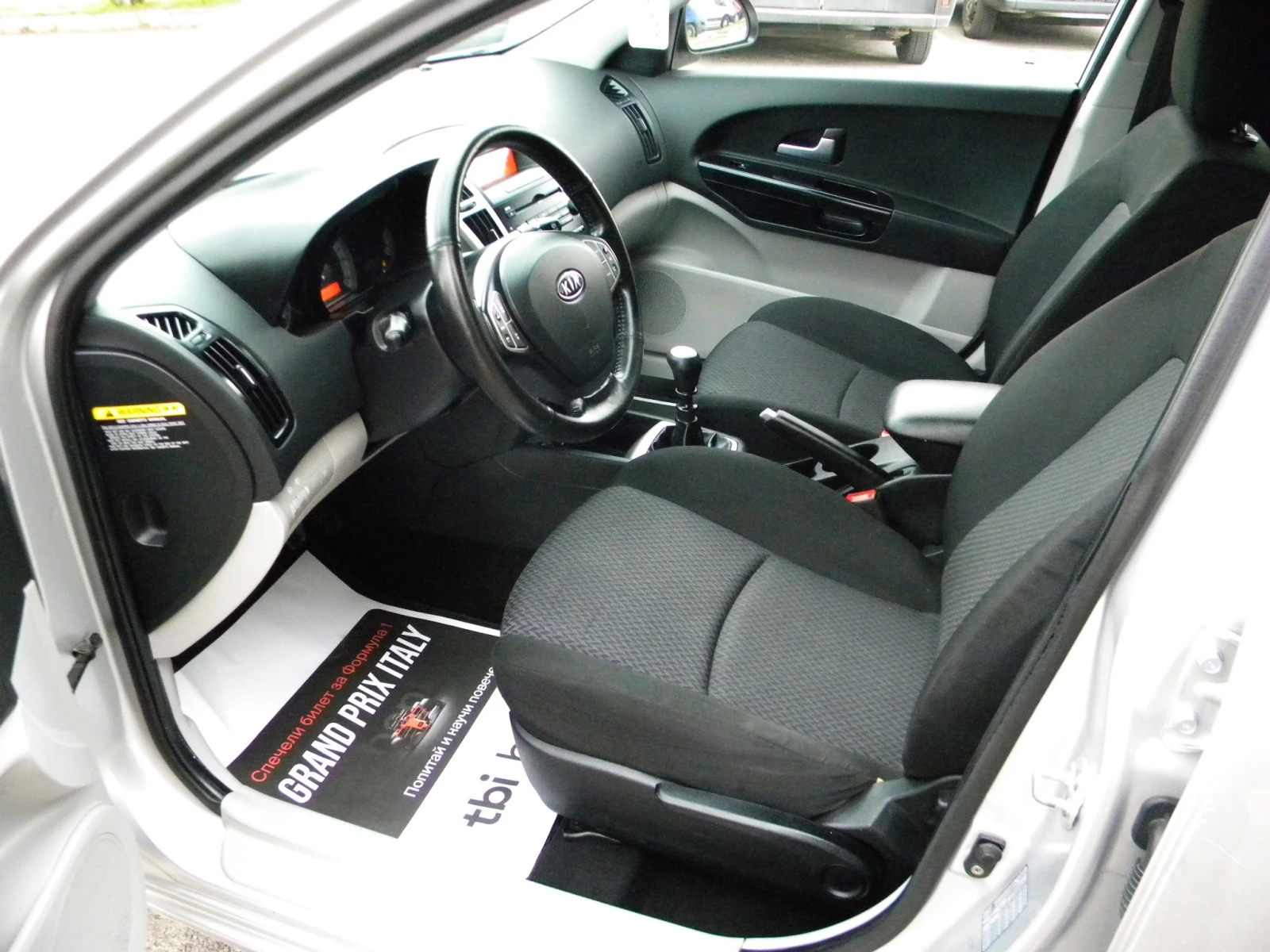 Kia Ceed 1.6-КАТО НОВА* EURO4, снимка 9 - Автомобили и джипове - 54190437