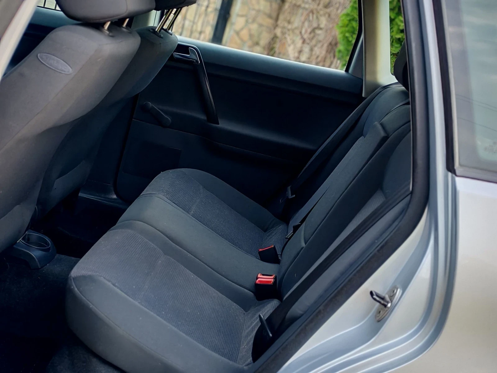 VW Polo 1.4I 16V(75)* АВТОМАТИК* FAMILY* НОВ ВНОС* , снимка 14 - Автомобили и джипове - 54195628