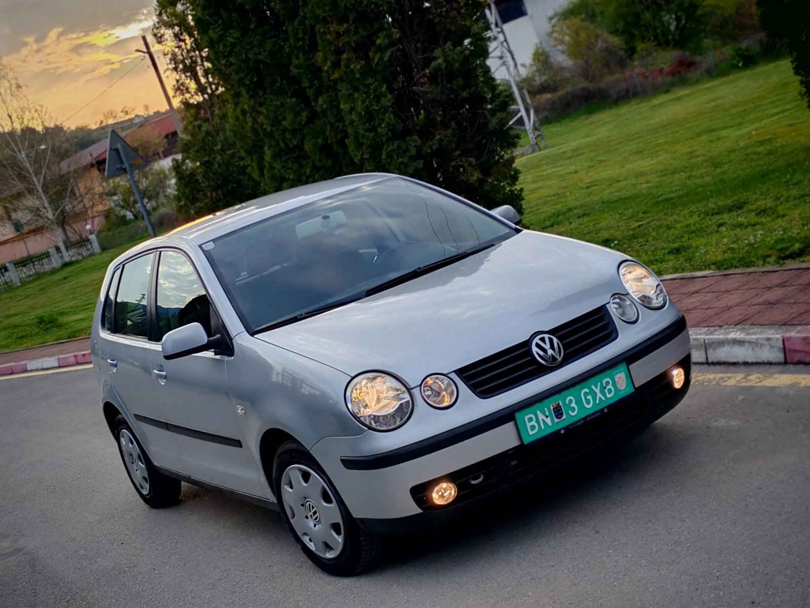 VW Polo 1.4I 16V(75)* АВТОМАТИК* FAMILY* НОВ ВНОС* , снимка 9 - Автомобили и джипове - 54195628