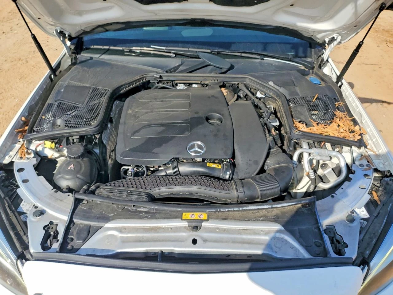 Mercedes-Benz C 300 4Matic, снимка 11 - Автомобили и джипове - 54430949