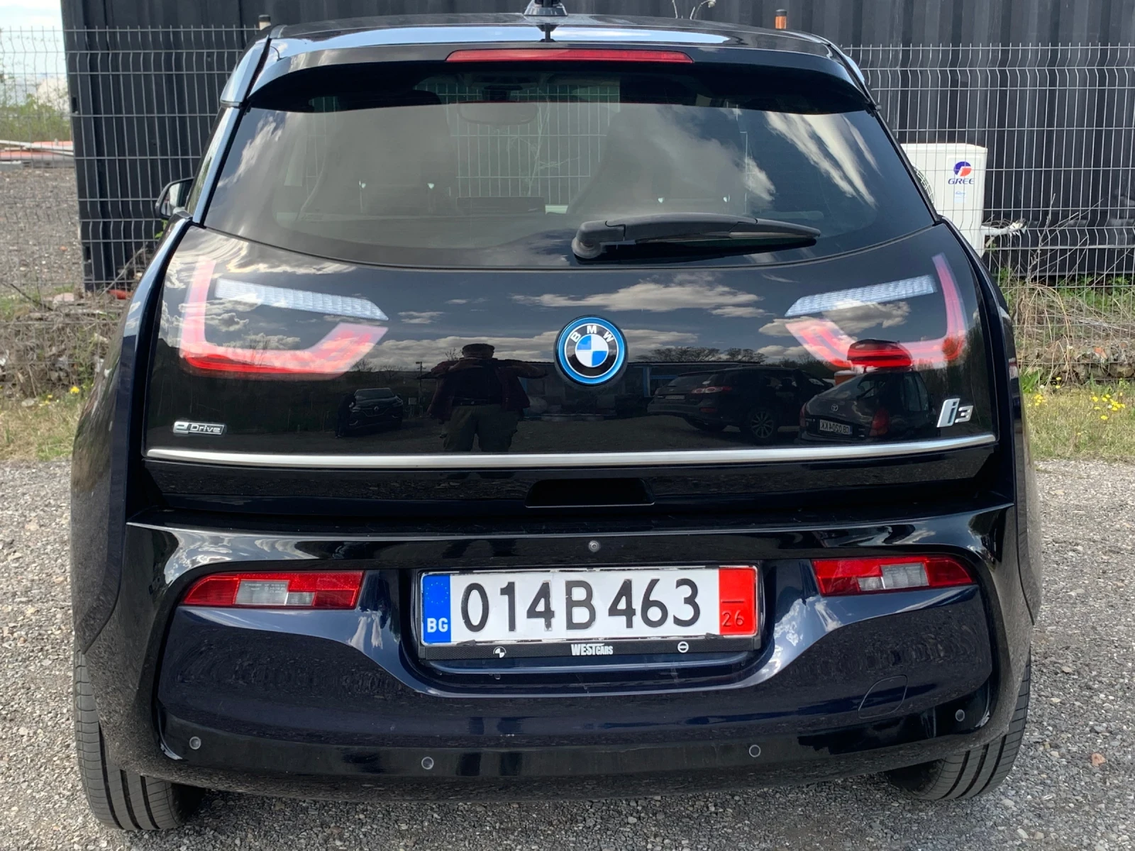 BMW i3 120Аh/PRO-NAV.ПОДГРЕВ.СЕРВ.ИСТОРИЯ БМВ, снимка 5 - Автомобили и джипове - 54638107