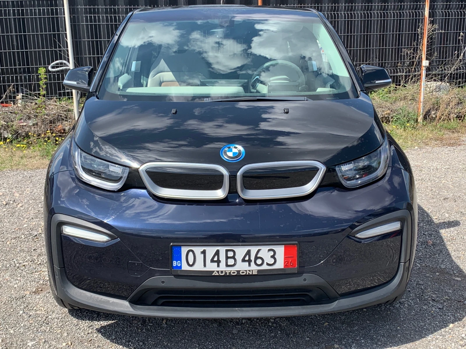 BMW i3 120Аh/PRO-NAV.ПОДГРЕВ.СЕРВ.ИСТОРИЯ БМВ, снимка 2 - Автомобили и джипове - 54638107