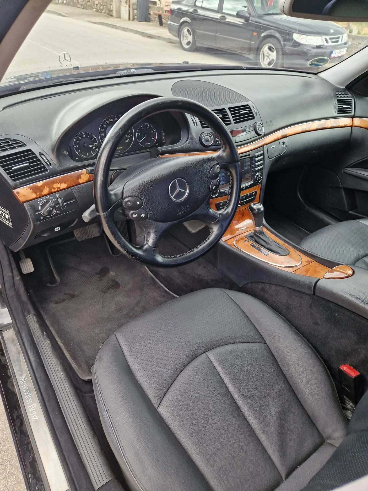 Mercedes-Benz E 220 AVANTGARDE, снимка 7 - Автомобили и джипове - 54652827