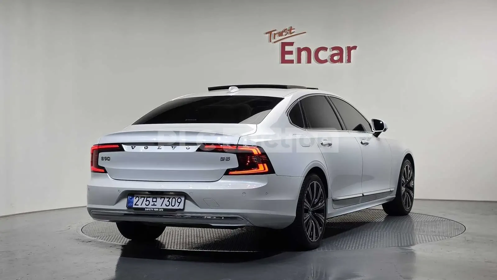 Volvo S90 B5| 360 КАМЕРА| МАСАЖ| B&W| ВКЛ. ТЕХНОТЕСТ, снимка 3 - Автомобили и джипове - 54702621