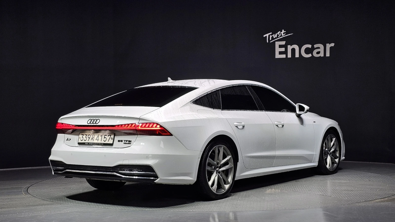 Audi A7 3.0 55TFSI Quattro Premium , снимка 2 - Автомобили и джипове - 55403525
