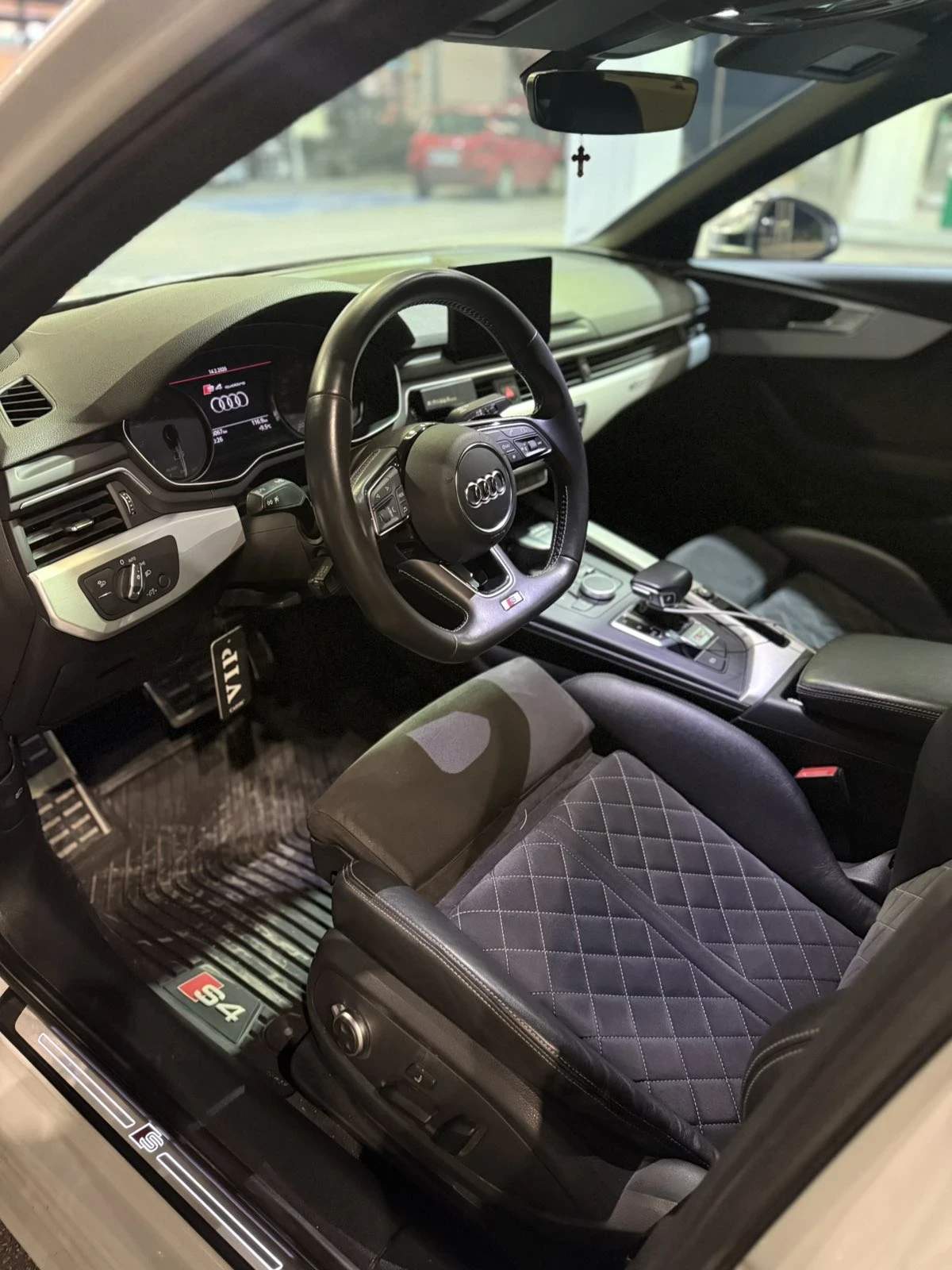 Audi S4, снимка 10 - Автомобили и джипове - 55421890