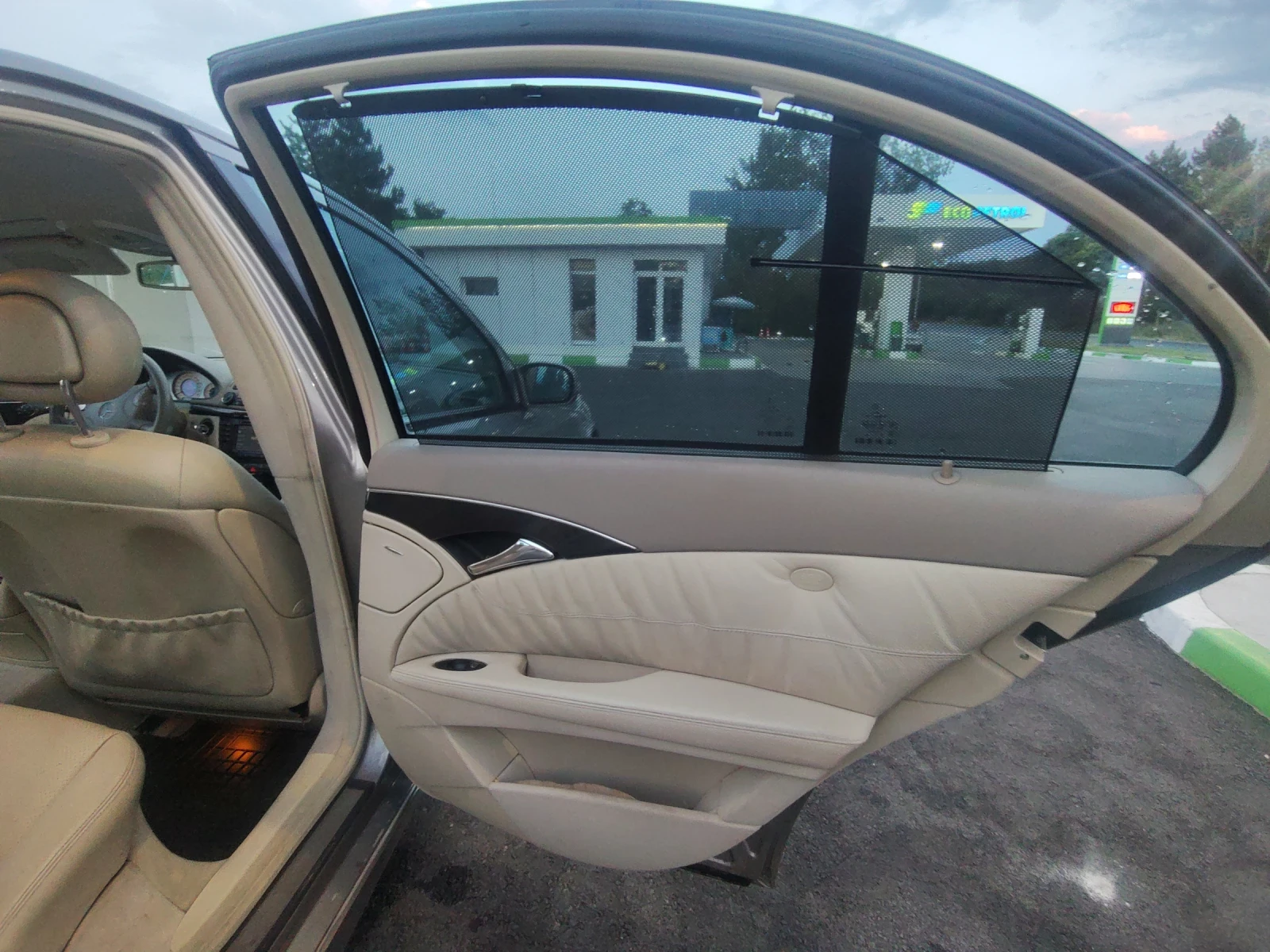 Mercedes-Benz E 270 2, 7cdi 177k.c, снимка 14 - Автомобили и джипове - 55542080