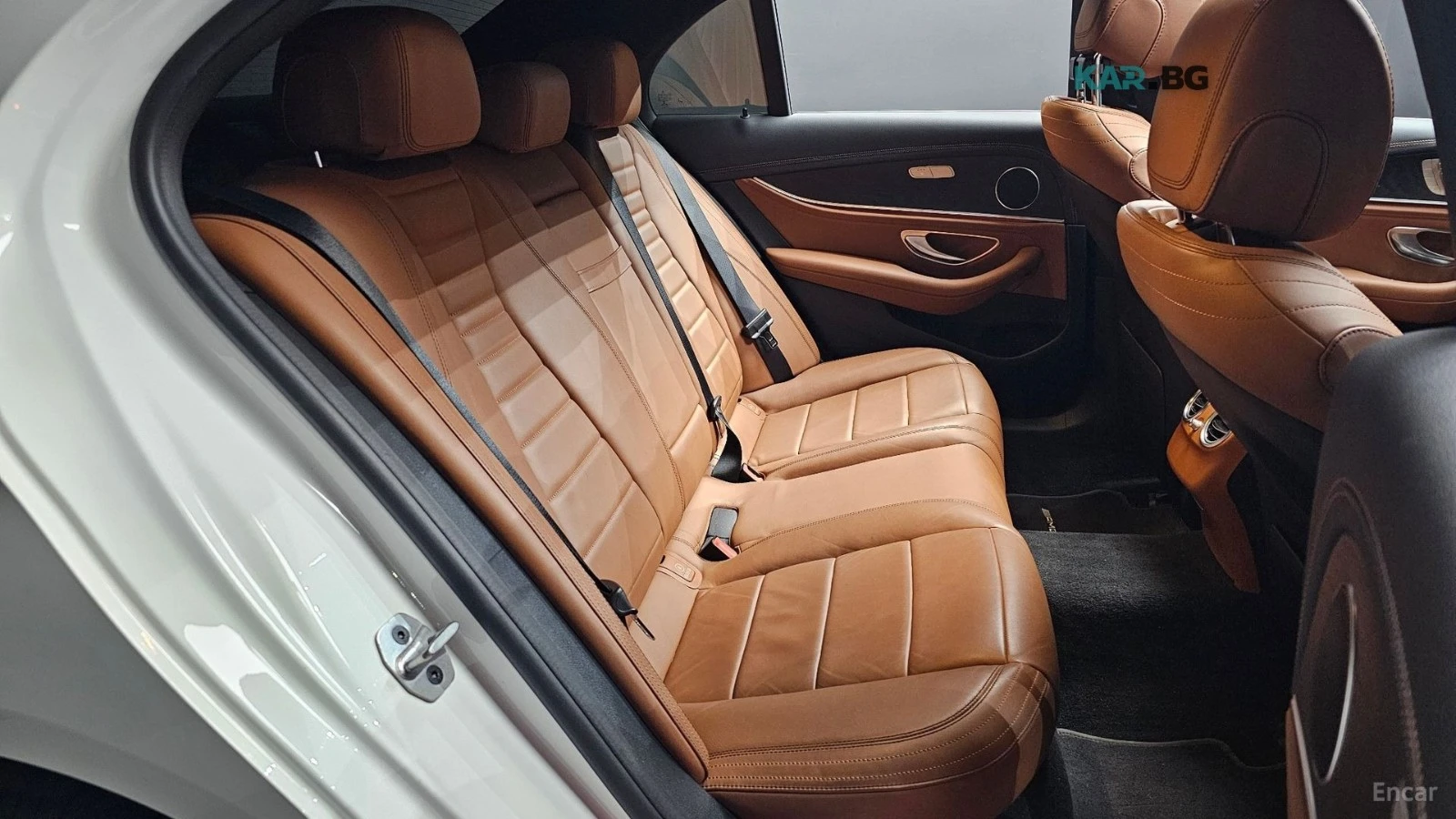Mercedes-Benz E 220 4MATIC* AMG* ����* �������* ������* BURMASTER* PAN | Mobile.bg � ����������� 11