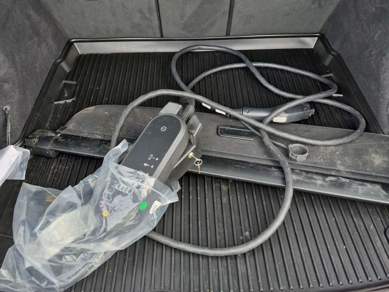 Audi E-Tron Quattro Technik/CARFAX/�����/�������/�������� | Mobile.bg � ����������� 16