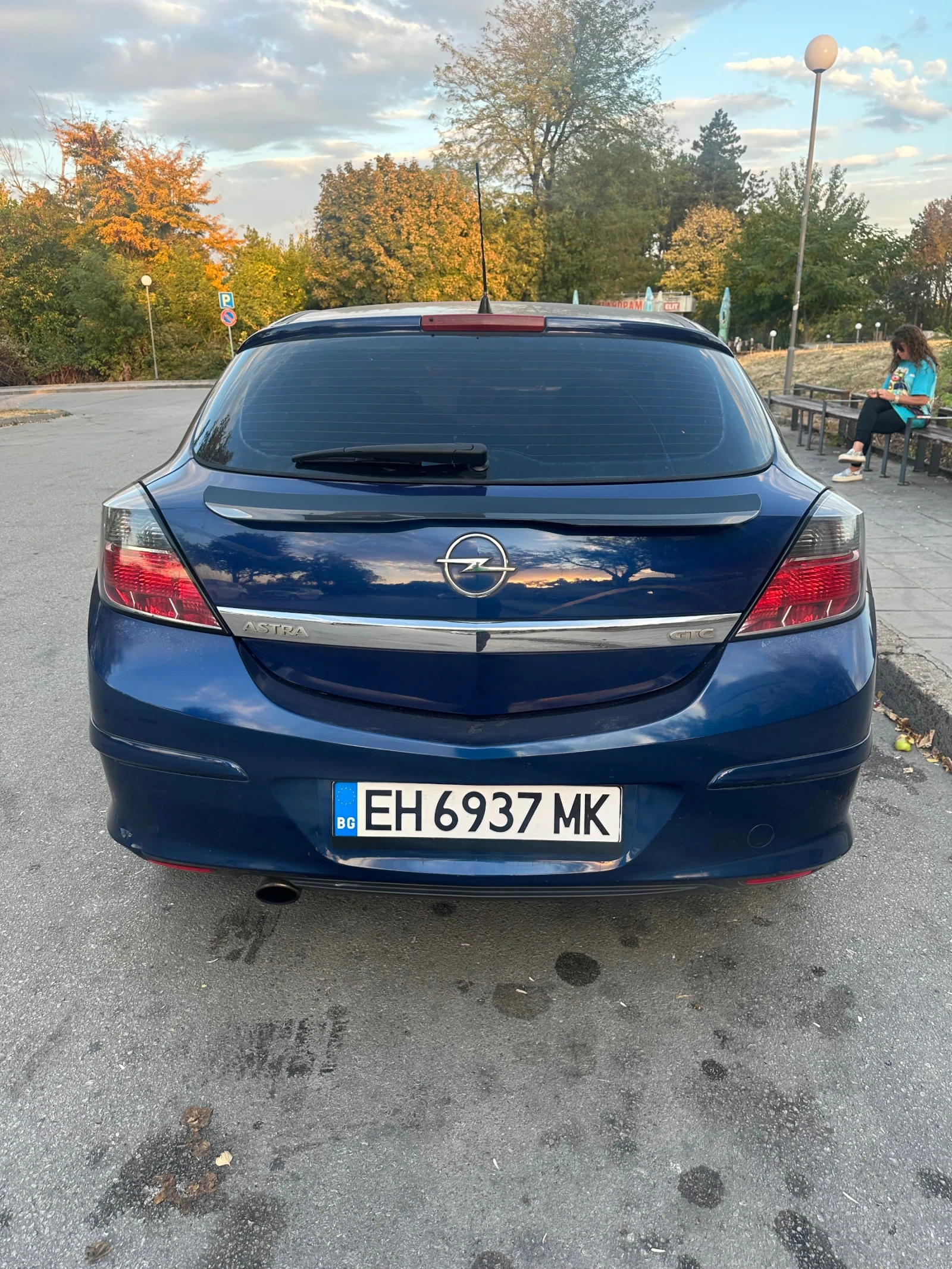 Opel Astra 1.9Gtc, снимка 8 - Автомобили и джипове - 56638091