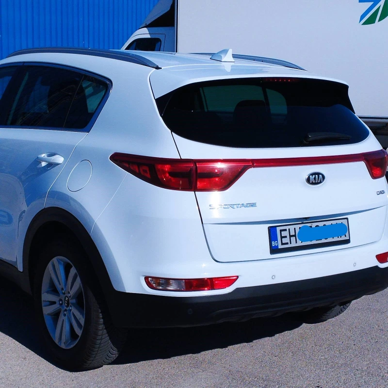 Kia Sportage, снимка 4 - Автомобили и джипове - 47679368