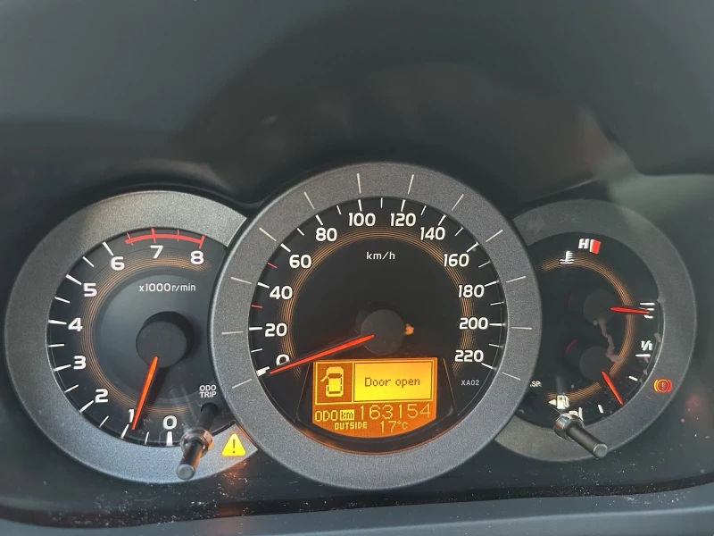 Toyota Rav4, снимка 7 - Автомобили и джипове - 52256764