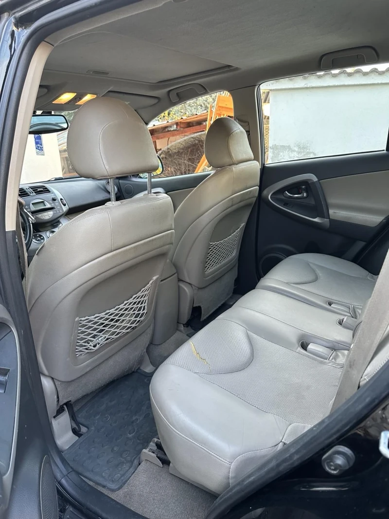 Toyota Rav4, снимка 12 - Автомобили и джипове - 52256764