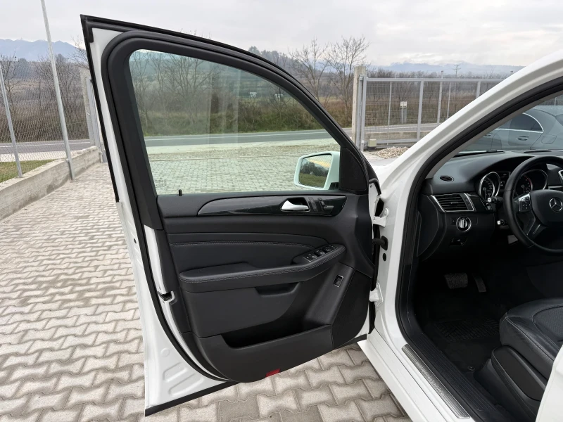 Mercedes-Benz ML 350 AMG/360 CAMERA/FULL, снимка 9 - Автомобили и джипове - 52743498