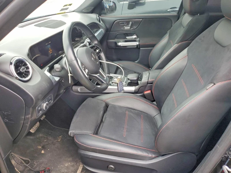 Mercedes-Benz GLB 250, снимка 7 - Автомобили и джипове - 53490353