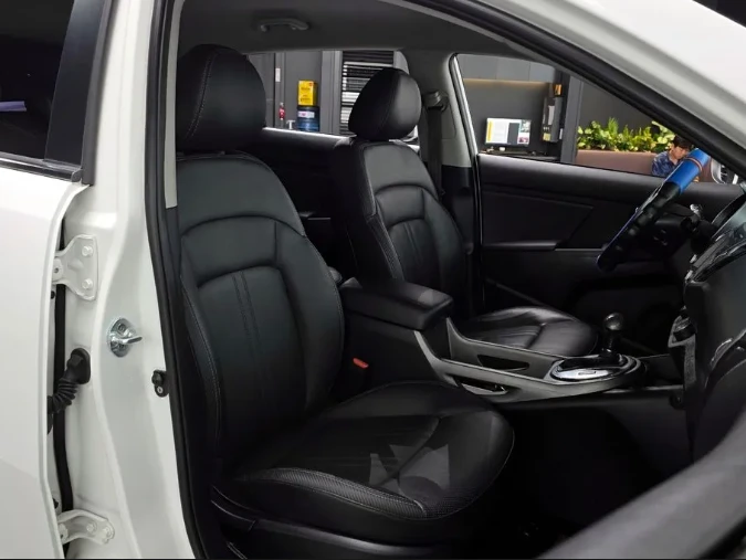 Kia Sportage 2.0 CRDi 4WD - изображение 9