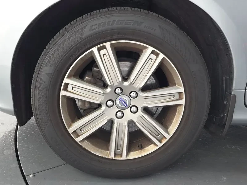 Volvo XC60 D4, снимка 5 - Автомобили и джипове - 56356400
