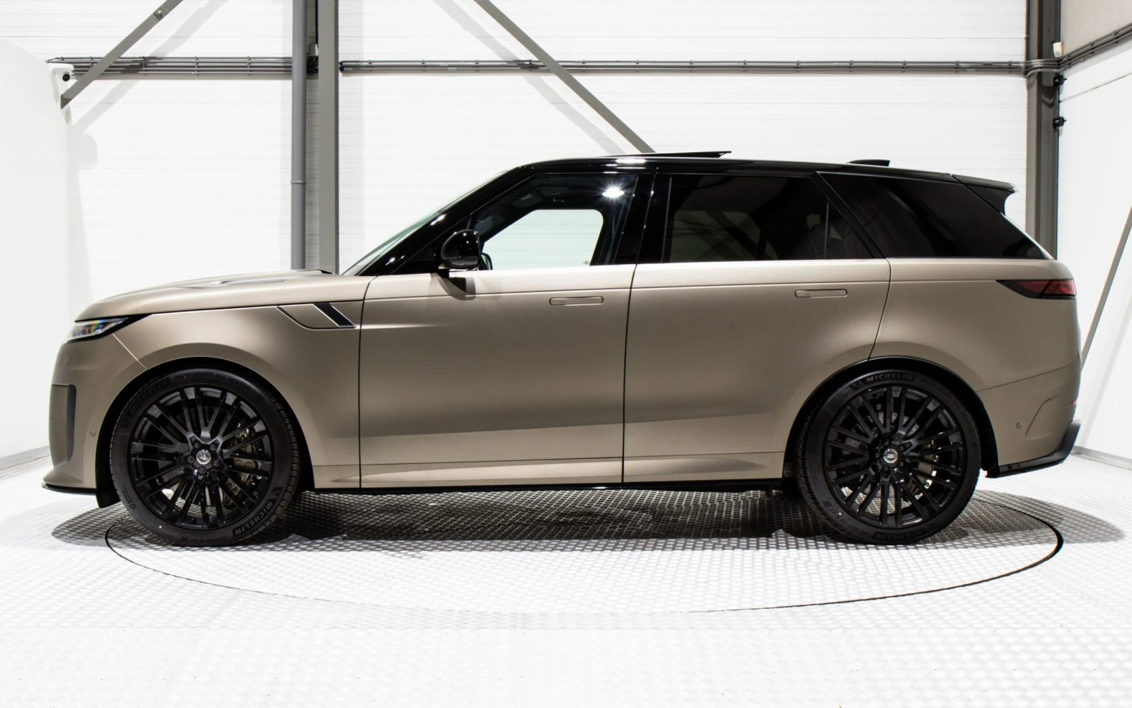 Land Rover Range Rover Sport SV EDITION ONE - изображение 2