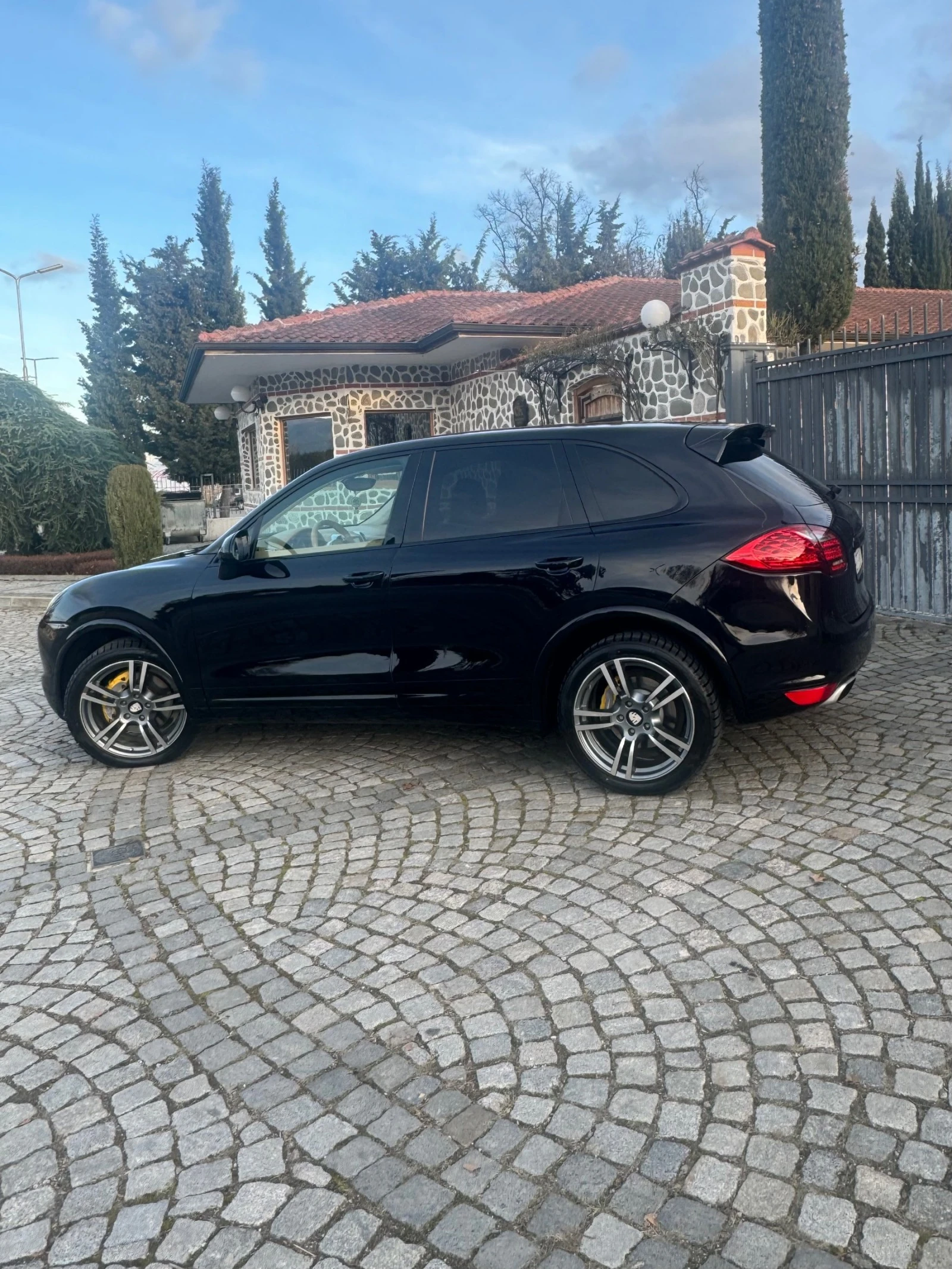 Porsche Cayenne  - изображение 5