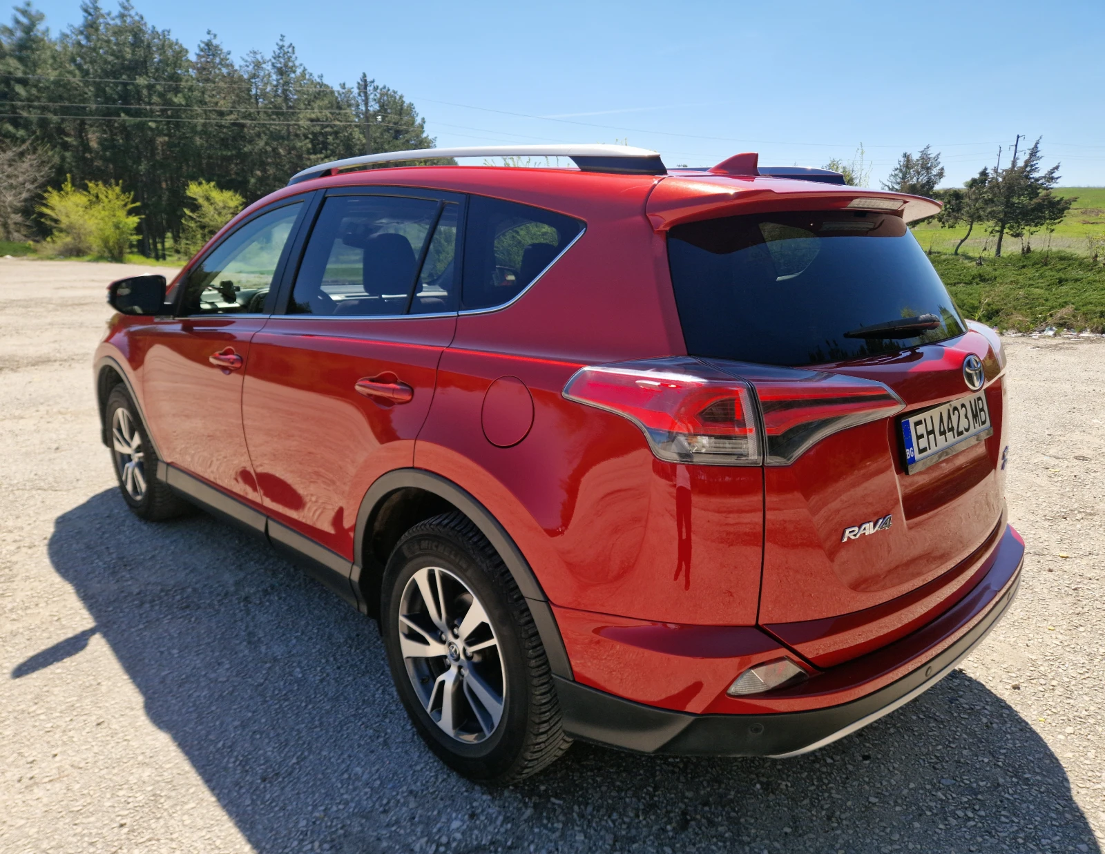Toyota Rav4 XLE, AWD, LPG - изображение 2