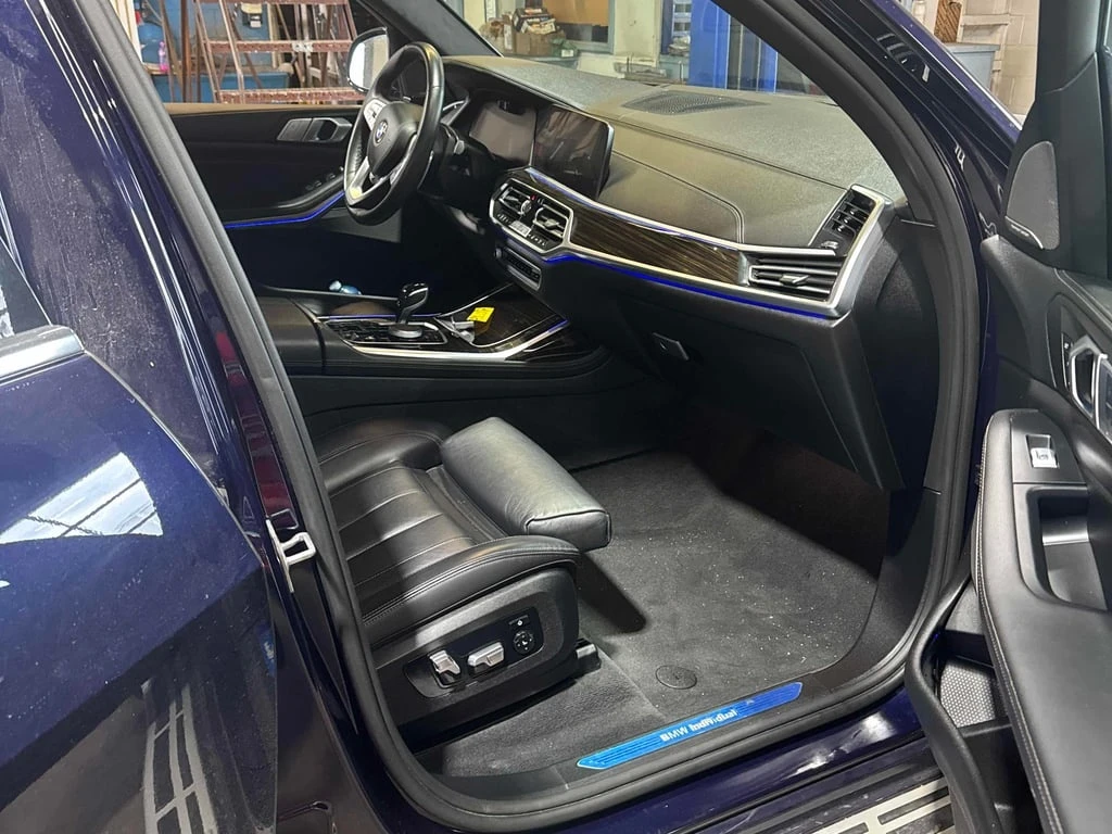 BMW X7 * xDrive40i Sports Activity Vehicle * CARFAX *  | Mobile.bg   11