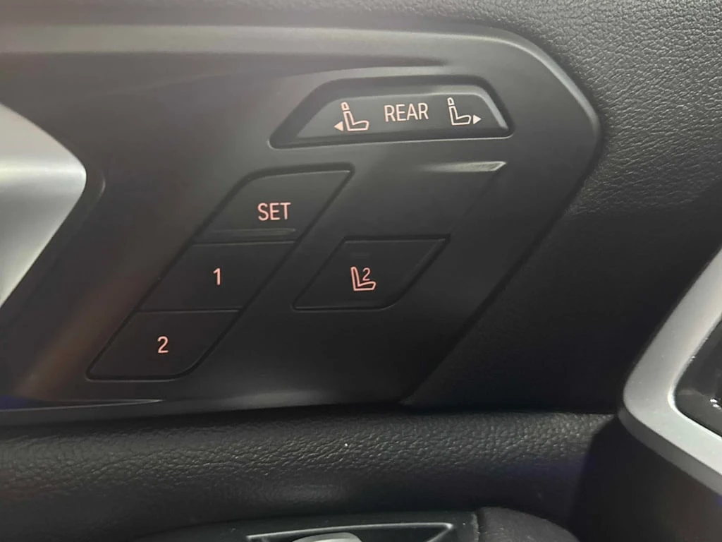 BMW X7 * xDrive40i Sports Activity Vehicle * CARFAX *  | Mobile.bg   17