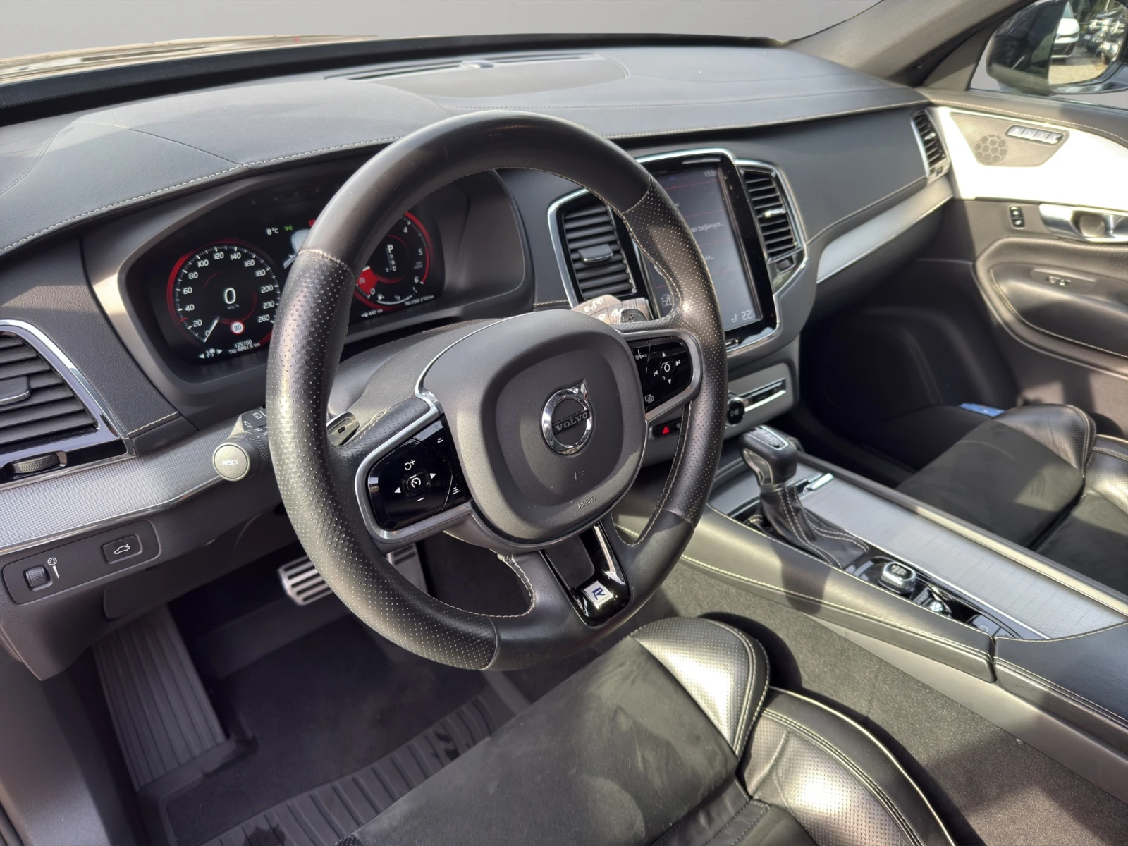 Volvo Xc90 R-DESIGN T5 - изображение 10