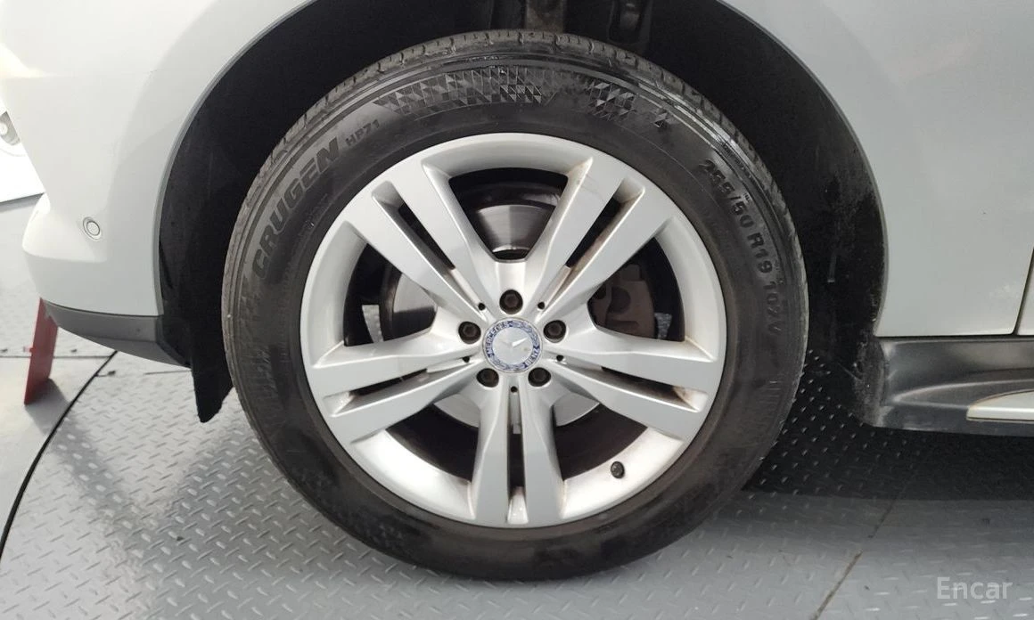 Mercedes-Benz ML 350, снимка 5 - Автомобили и джипове - 53768665