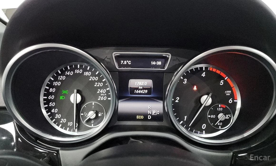 Mercedes-Benz ML 350, снимка 8 - Автомобили и джипове - 53768665