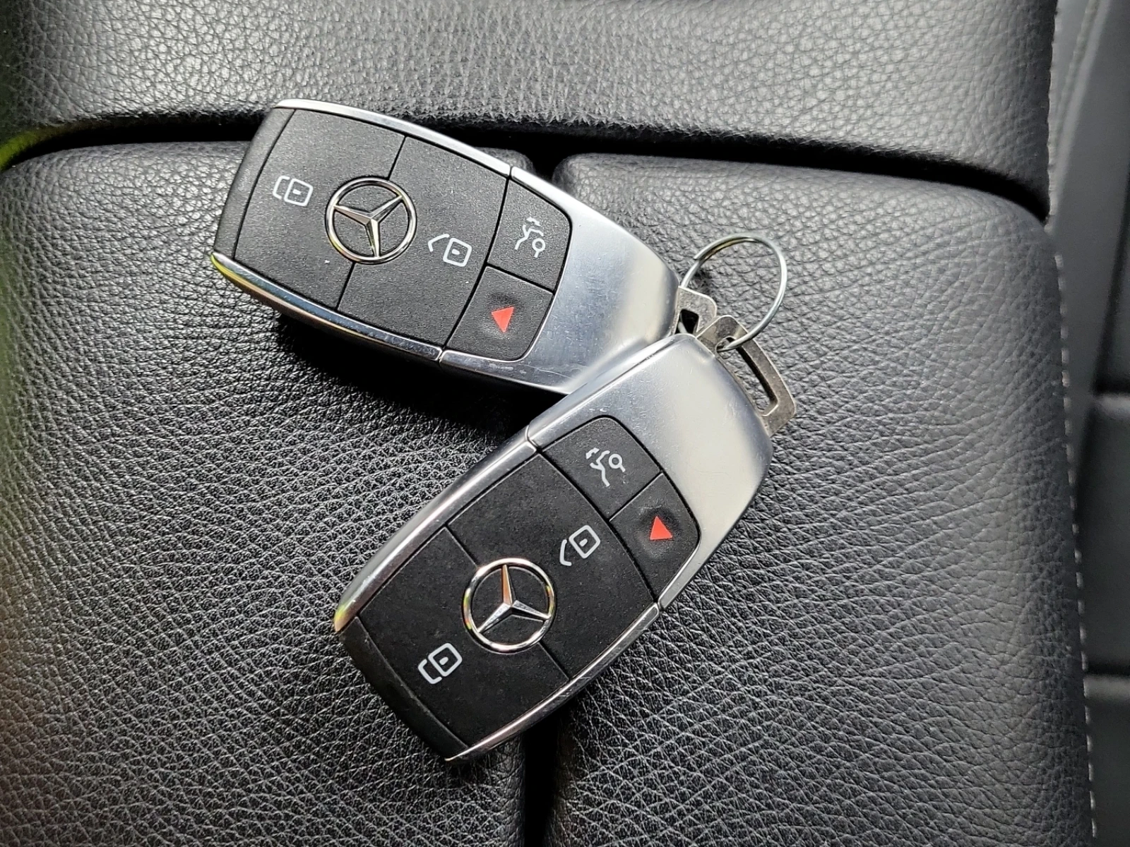 Mercedes-Benz GLE 350 * * CARFAX * * АВТО КРЕДИТ * * , снимка 14 - Автомобили и джипове - 53930263