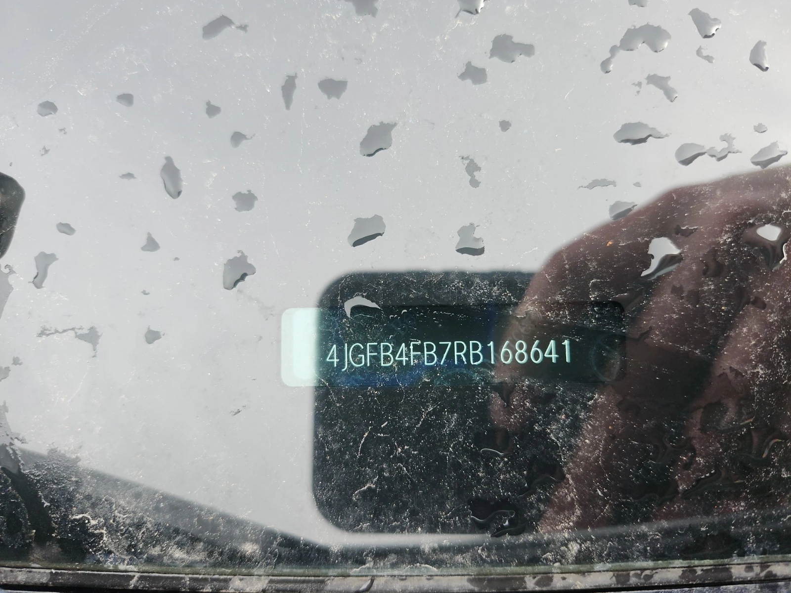 Mercedes-Benz GLE 350 * * CARFAX * * АВТО КРЕДИТ * * , снимка 16 - Автомобили и джипове - 53930263