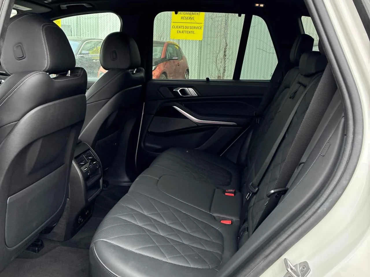 BMW X5 xDrive40i / 360 / DIS / Harman Kardon / ОБДУХВАНЕ, снимка 13 - Автомобили и джипове - 54365941